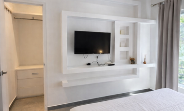 Penthouse Lock-Off con Alberca Privada en Venta | 3 Recámaras | Amueblado | Paneles Solares