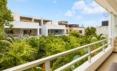 Penthouse Lock-Off con Alberca Privada en Venta | 3 Recámaras | Amueblado | Paneles Solares