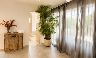 Penthouse Lock-Off con Alberca Privada en Venta | 3 Recámaras | Amueblado | Paneles Solares