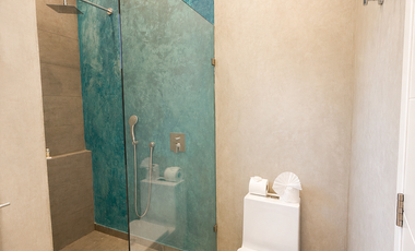 Penthouse Lock-Off con Alberca Privada en Venta | 3 Recámaras | Amueblado | Paneles Solares