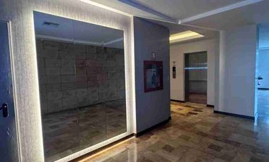 Departamento de Venta en Tenis Club