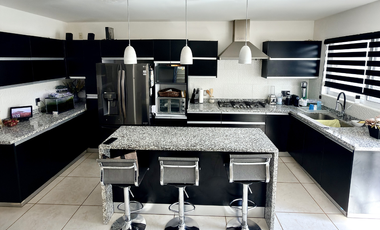 CASA EN VENTA PRIVADA BAMBU ZAPOPAN JALISCO