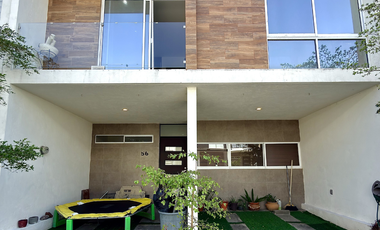 CASA EN VENTA PRIVADA BAMBU ZAPOPAN JALISCO