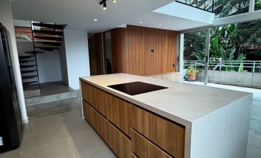 Apartamento en el poblado por el tesoro