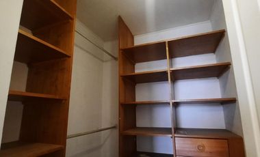 Arrienda Departamento en Renato Zanelli con Estacionamiento - comuna de Providencia