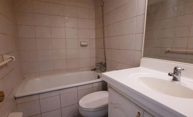 Arrienda Departamento en Renato Zanelli con Estacionamiento - comuna de Providencia