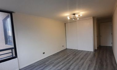 Arrienda Departamento en Renato Zanelli con Estacionamiento - comuna de Providencia