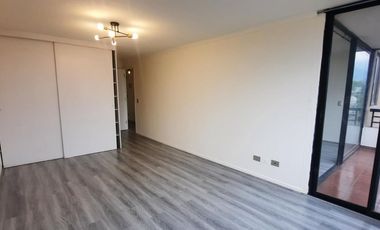 Arrienda Departamento en Renato Zanelli con Estacionamiento - comuna de Providencia