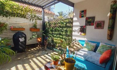 Oportunidad ! Exquisito Townhouse En Zona Residencial Ñuñoa