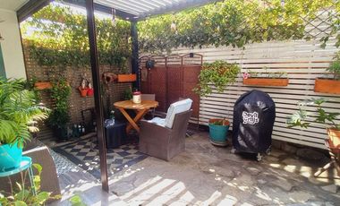 Oportunidad ! Exquisito Townhouse En Zona Residencial Ñuñoa