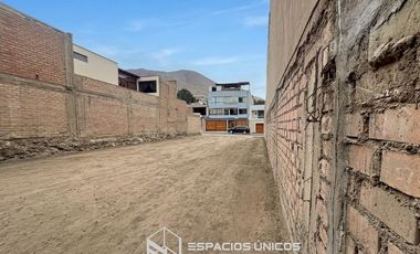 OCASIÓN TERRENO 300 m2 LA MOLINA