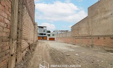 OCASIÓN TERRENO 300 m2 LA MOLINA