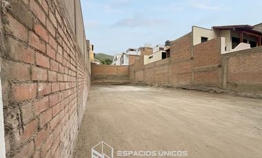 OCASIÓN TERRENO 300 m2 LA MOLINA