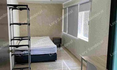 GRAN CASA EN RENTA EN TECAMACHALCO CON TERRAZAS PRIVADAS Y 9 HABITACIONES