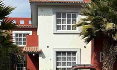 Se renta casa ampliada en fraccionamiento Villas del Campo, Calimaya, Estado de México