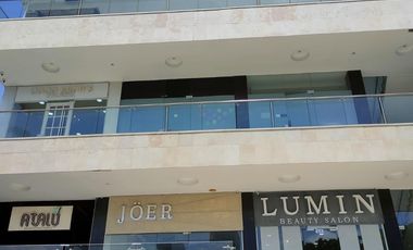 Exclusiva Oficina Moderna en Riomar, Barranquilla