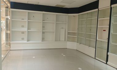 ALQUILER DE EXCLUSIVO LOCAL EN GALERIA FLORIDA