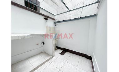Alquilo amplio Dpto en Miraflores | 100 m² en 1er Piso