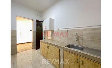 Alquilo amplio Dpto en Miraflores | 100 m² en 1er Piso