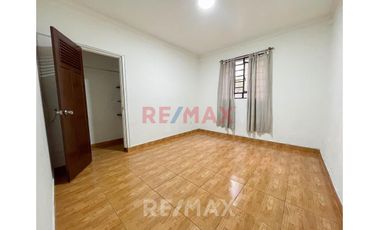 Alquilo amplio Dpto en Miraflores | 100 m² en 1er Piso