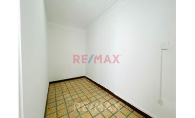 Alquilo amplio Dpto en Miraflores | 100 m² en 1er Piso