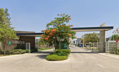 CASA EN REMATE BANCARIO COTO ANTALYA SAN PEDRO TLAQUEPAQUE