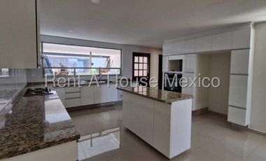 Casa en venta Lomas Verdes