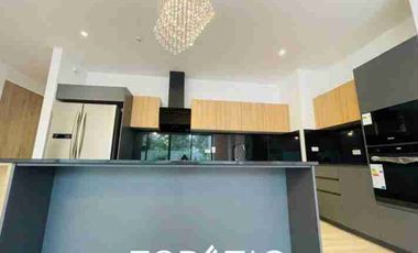 SUITE EN RENTA SECTOR RUTA VIVA