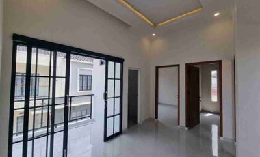 Rumah Bagus Baru 2lt di Dalam Town House Banjarsari