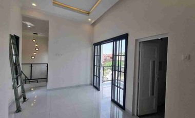 Rumah Bagus Baru 2lt di Dalam Town House Banjarsari