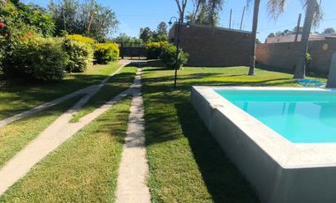 Hermosa Propiedad en Arroyo Leyes - 4 Dorm, 3 baños, Patio, Piscina.