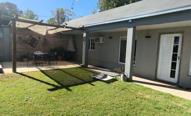 Hermosa Propiedad en Arroyo Leyes - 4 Dorm, 3 baños, Patio, Piscina.