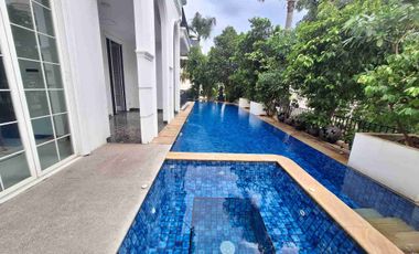 DIJUAL CEPAT RUMAH MEWAH HOEK VILLA ARTHA GADING