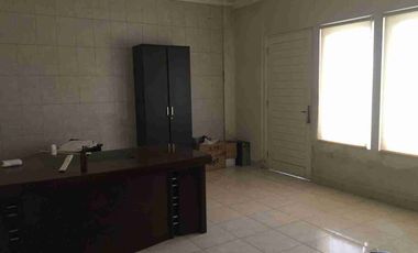 DIJUAL BANGUNAN KANTOR DAN GUDANG DI WIJAYA KUSUMA GATOT SUBROTO TIMUR DENPASAR AREA STRATEGIS