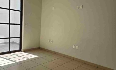 CASA EN RENTA LA YESCA LEON ZONA SUR