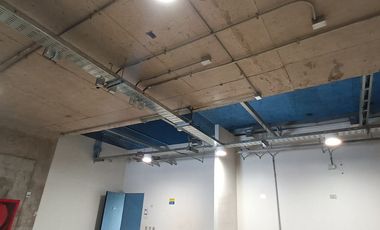 ARRIENDO Local Comercial de 149,32, Metro Irarrázaval