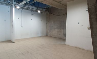 ARRIENDO Local Comercial de 149,32, Metro Irarrázaval