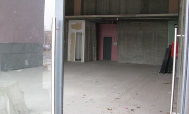 ARRIENDO Local Comercial de 149.36 m2, Metro Irarrázaval