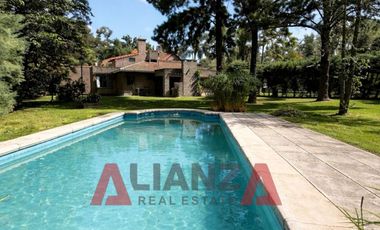 Gran Casa en Los Molinos - 3 Dorm, 1 Baño, Piscina. (1200m2)