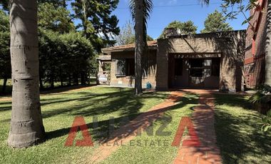 Gran Casa en Los Molinos - 3 Dorm, 1 Baño, Piscina. (1200m2)