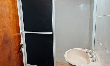 Gran Casa en Castelli 900, Cuenta con; 5 Dorm, 4 Baños, Lavadero, Patio, Quincho.