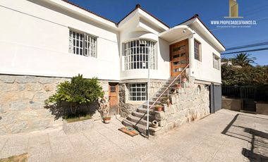 CASA SOLIDA CON GRAN TERRENO A 3 CUADRAS DEL CENTRO QUILPUE