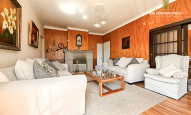 CASA SOLIDA CON GRAN TERRENO A 3 CUADRAS DEL CENTRO QUILPUE