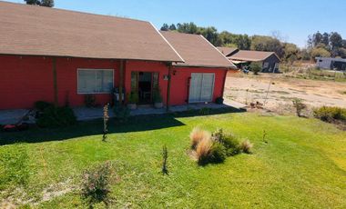 SE VENDE PROPIEDAD CON 2 CASAS EN SANTA RITA, PELARCO.