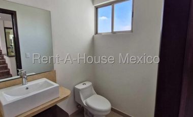 Venta de Casa en Condominio Residencial Lomas Verdes