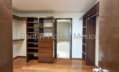 Venta de Casa en Condominio Residencial Lomas Verdes