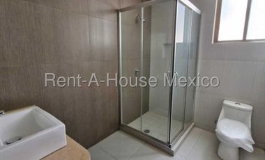 Venta de Casa en Condominio Residencial Lomas Verdes