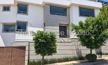 Venta de Casa en Condominio Residencial Lomas Verdes