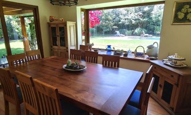 CASA EN CONDOMINIO LAS PIRCAS DE CHICUREO, COLINA (AV. SANTA FILOMENA), 369/1.562 M2, 5D, 4B, SERVICIOS, TERRAZAS, HERMOSO JARDIN, EXCELENTE PISCINA