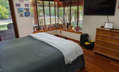 CASA EN CONDOMINIO LAS PIRCAS DE CHICUREO, COLINA (AV. SANTA FILOMENA), 369/1.562 M2, 5D, 4B, SERVICIOS, TERRAZAS, HERMOSO JARDIN, EXCELENTE PISCINA